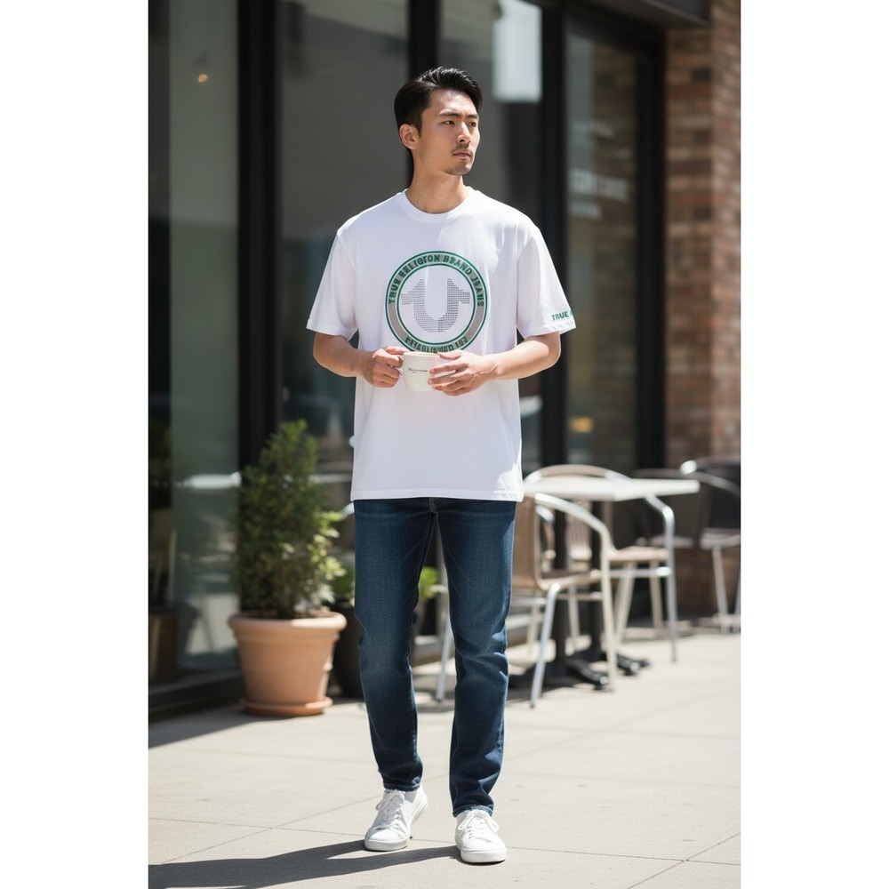 TRUE RELIGION‎ White Green with studs Short Sleeve Graphic T-shirt